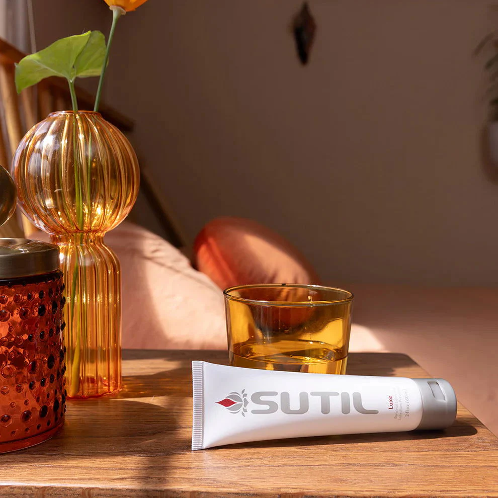 SUTIL Luxe – Luxury Long-Lasting Water-Based Lubricant - Image 2